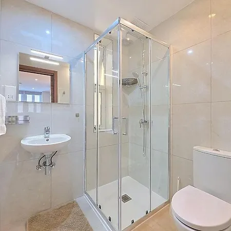 Well-located Near Beaches & Promenade 公寓
